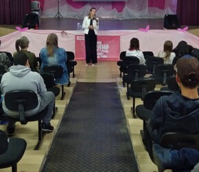 promotora-ministra-palestra-sobre-direito-sexual-e-reprodutivo-na-adolescencia