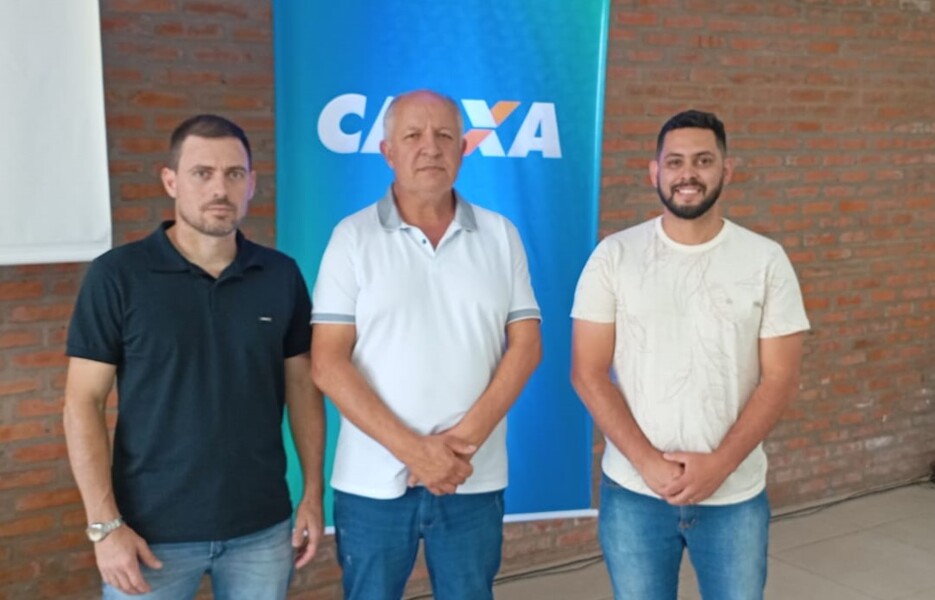 vice-prefeito-e-tesoureiro-participam-de-evento-promovido-pela-caixa-em-ibiruba