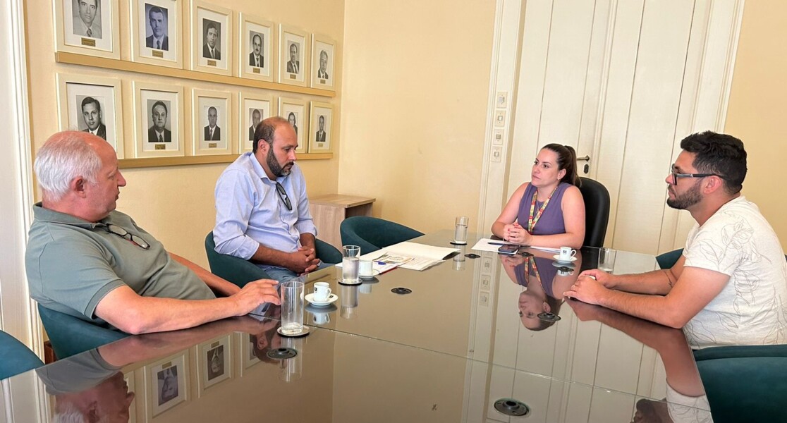 vice-prefeito-daniel-alvares-participa-de-reuniao-na-casa-civil-em-porto-alegre-para-reforcar-apoio-a-emater