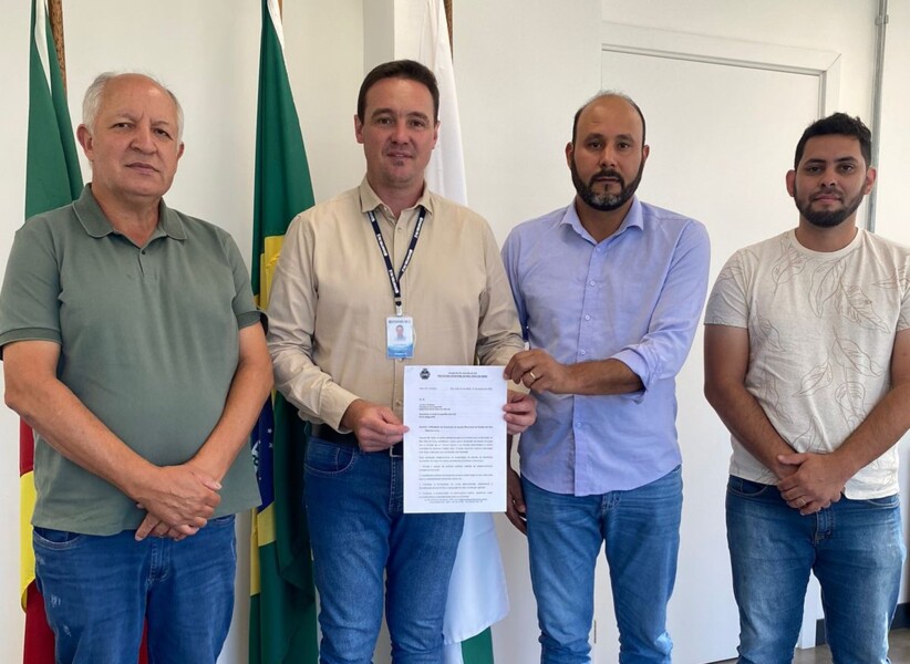 vice-prefeito-daniel-alvares-e-chefe-da-emater-se-reunem-com-presidente-da-instituicao-para-reforcar-pedido-de-novos-tecnicos-para-o-municipio