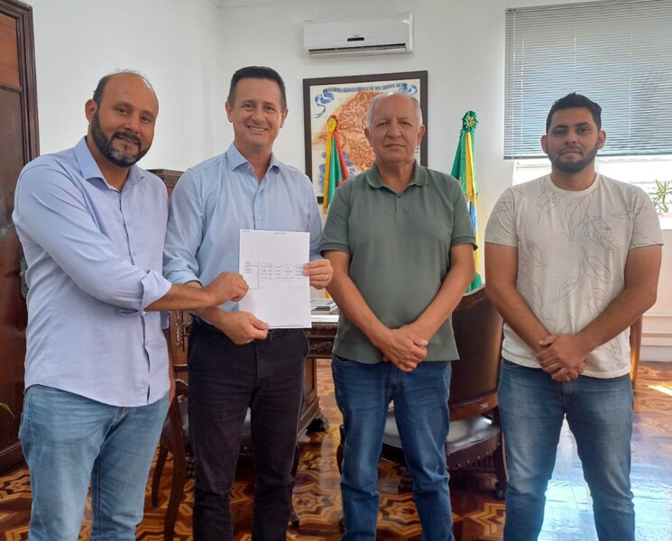 vice-prefeito-daniel-alvares-participa-de-reuniao-na-seapi-para-tratar-de-programas-de-incentivo-a-infraestrutura-hidrica