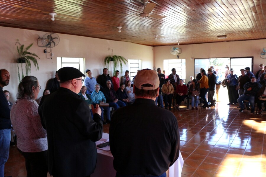 assinatura-de-contratos-no-assentamento-corticeira-garante-r-880-mil-em-investimentos-para-agricultores-de-boa-vista-do-incra