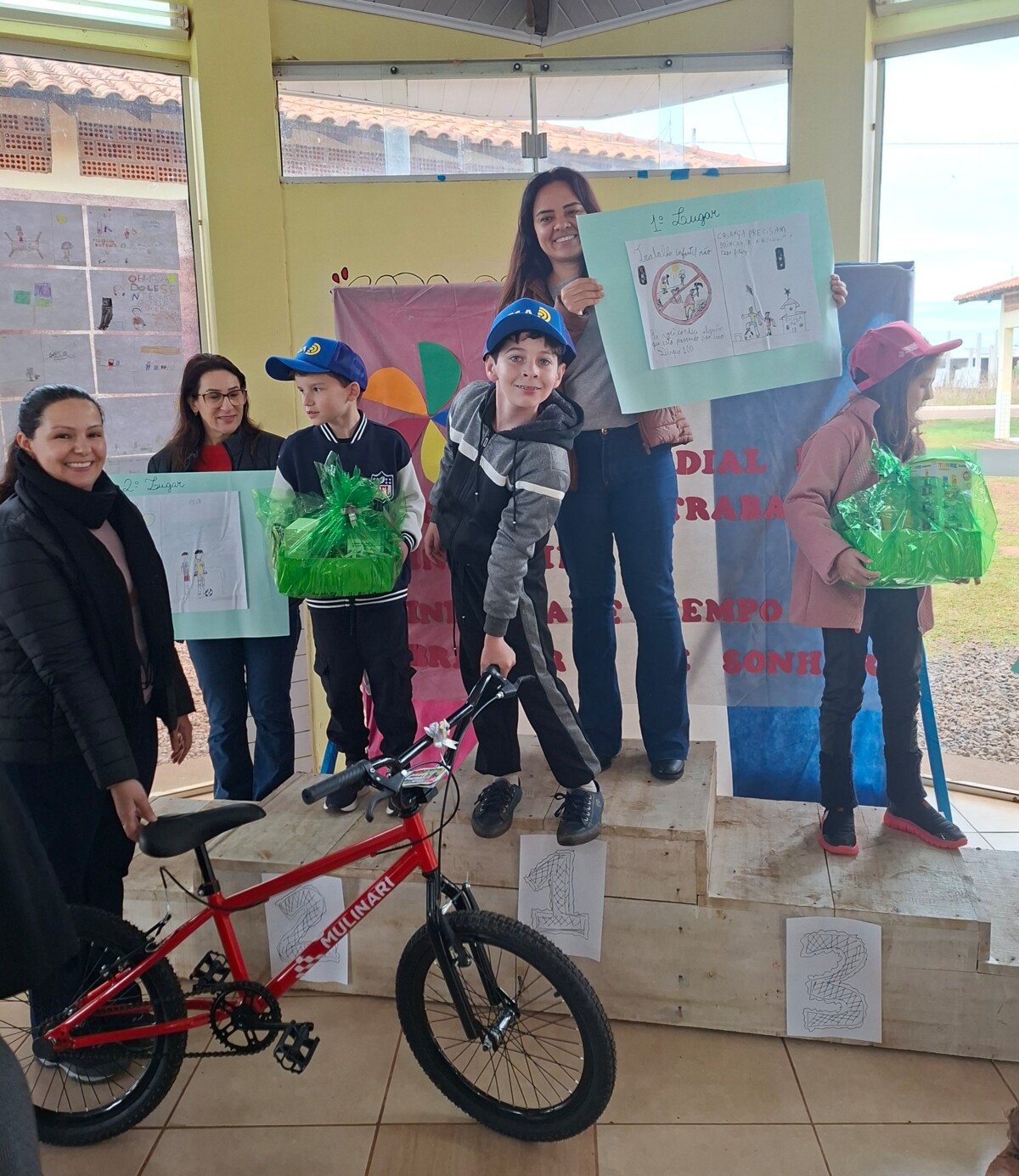entrega-da-premiacao-do-concurso-alusivo-a-campanha-de-combate-ao-trabalho-infantil