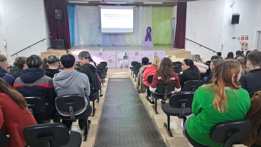 palestra-sobre-o-agosto-lilas