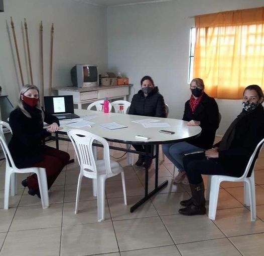 Educação.jpg