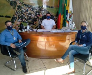 executivo-recebe-visita-dos-dirigentes-do-banrisul